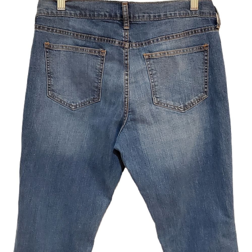 Old Navy The Flirt Medium Wash Faded Jeans Women's Size 10 Short - Picture 4 of 6